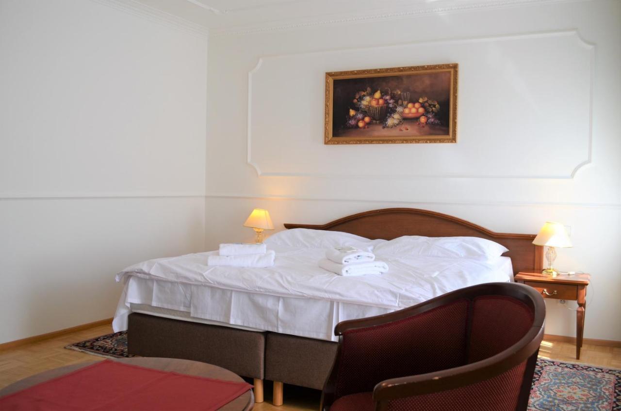 Hotel Renesance Krasna Kralovna Karlovy Vary Luaran gambar